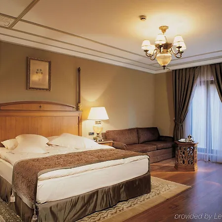 Ξενοδοχείο The Palace Taksim 4*