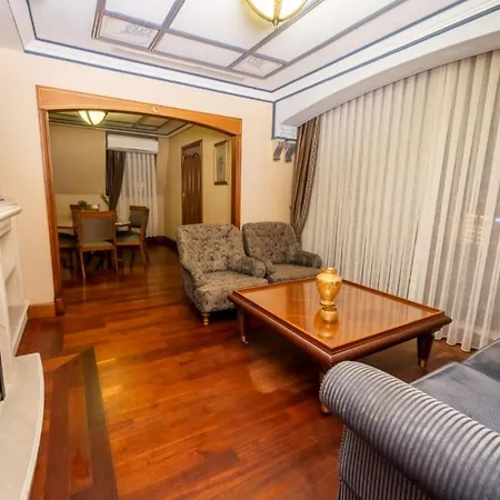 The Palace Taksim 4* Isztambul