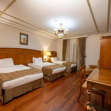 The Palace Taksim 4*