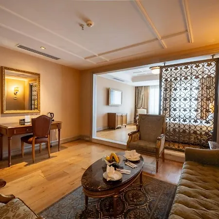 The Palace Taksim 4* Isztambul