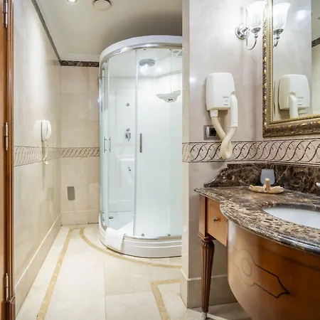 The Palace Taksim Hotel 4*