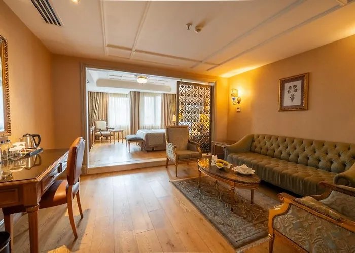 Отель The Palace Taksim Стамбул