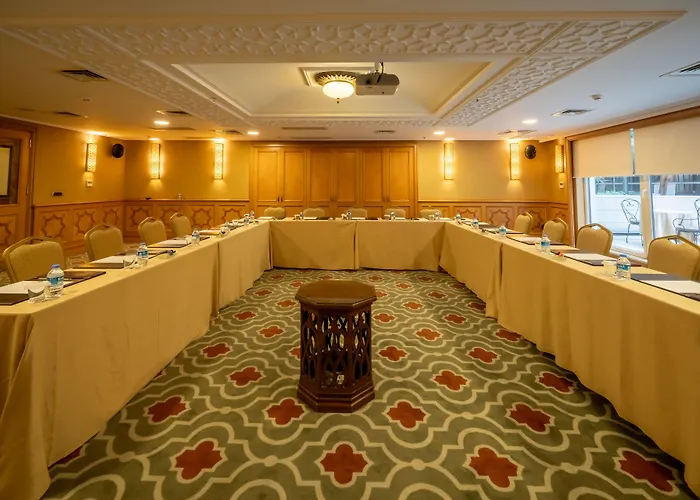 The Palace Taksim Отель Стамбул