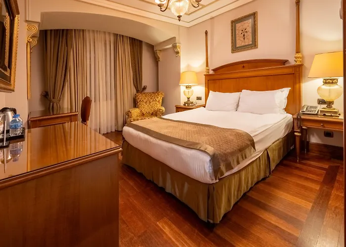 The Palace Taksim Отель Стамбул